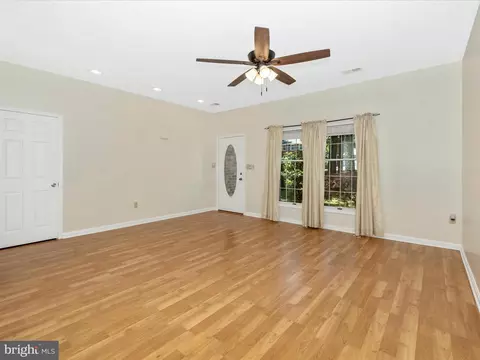 7791 Kawshek Path, Hanover, MD 21076 photo 5