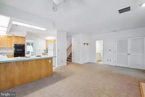 Living - 6011 Melbourne Ave, Deale, MD 20751 photo 6 of 11