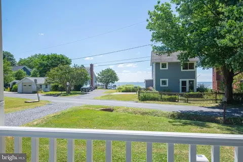Exterior - 6011 Melbourne Ave, Deale, MD 20751 photo 3 of 4