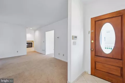 Entry Way - 6011 Melbourne Ave, Deale, MD 20751 photo 2 of 7