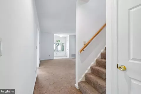 Entry Way - 6011 Melbourne Ave, Deale, MD 20751 photo 6 of 7