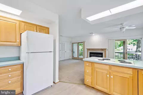 Kitchen - 6011 Melbourne Ave, Deale, MD 20751 photo 5 of 6