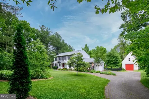 3287 Patuxent River Rd, Davidsonville, MD 21035