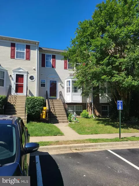 1005 Simsbury Ct, Crofton, MD 21114