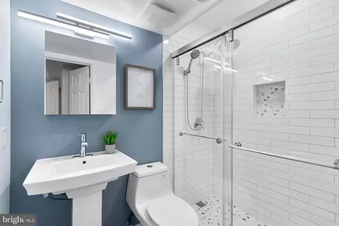 Bath - 511 Forest Rd, Riva, MD 21140 photo 1 of 2