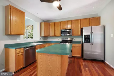 8114 Bell Tower Xing, Pasadena, MD 21122 photo 14