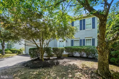 8114 Bell Tower Xing, Pasadena, MD 21122