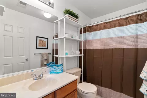 Bath - 80 Two Rivers Dr, Edgewater, MD 21037 photo 4 of 4