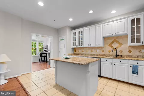 Kitchen - 80 Two Rivers Dr, Edgewater, MD 21037 photo 5 of 5