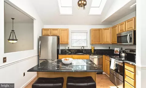 Kitchen - 1640 Fairhill Dr, Edgewater, MD 21037 photo 2 of 2