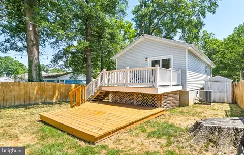 Exterior - 1640 Fairhill Dr, Edgewater, MD 21037 photo 7 of 9
