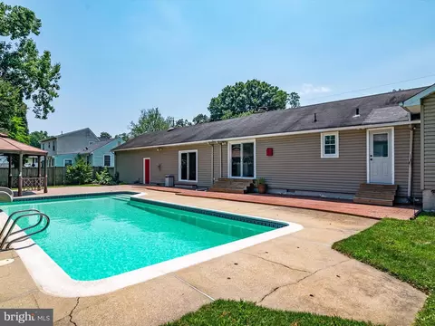 Exterior - 1619 Midland Rd, Edgewater, MD 21037 photo 2 of 6