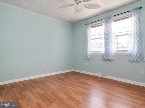 Bedroom - 1619 Midland Rd, Edgewater, MD 21037 photo 2 of 6