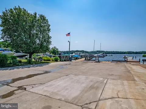 Exterior - 1619 Midland Rd, Edgewater, MD 21037 photo 6 of 6
