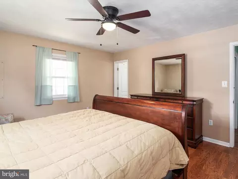Bedroom - 1619 Midland Rd, Edgewater, MD 21037 photo 6 of 6