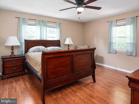 Bedroom - 1619 Midland Rd, Edgewater, MD 21037 photo 5 of 6