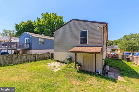 8431 Kenton Rd, Pasadena, MD 21122 photo 31