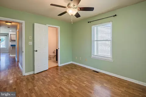 8431 Kenton Rd, Pasadena, MD 21122 photo 11