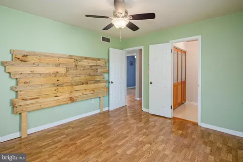 8431 Kenton Rd, Pasadena, MD 21122 photo 12