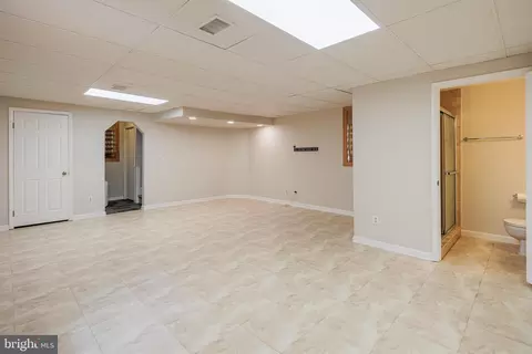 8431 Kenton Rd, Pasadena, MD 21122 photo 25