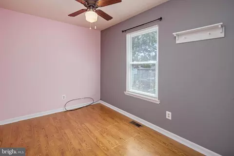 8431 Kenton Rd, Pasadena, MD 21122 photo 15