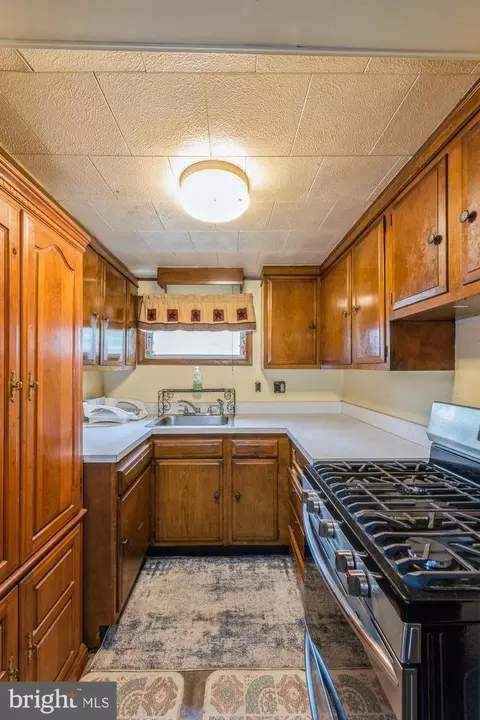 Kitchen - 1099 Locust Dr, Pasadena, MD 21122 photo 1 of 1