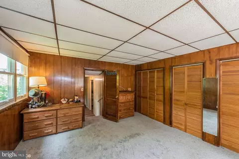 Bedroom - 1099 Locust Dr, Pasadena, MD 21122 photo 2 of 2