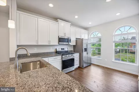 7817 Rosella Ln, Jessup, MD 20794 photo 9