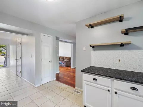 Entry Way - 7753 Everd Ave, Pasadena, MD 21122 photo 1 of 1