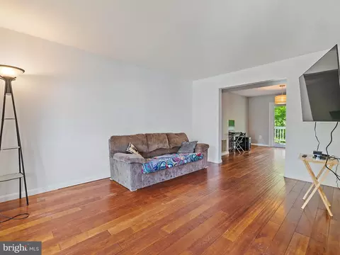 Living - 7753 Everd Ave, Pasadena, MD 21122 photo 1 of 6