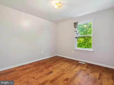 Bedroom - 7753 Everd Ave, Pasadena, MD 21122 photo 3 of 6