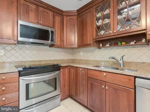 7434 Hickory Ln, Hanover, MD 21076 photo 13