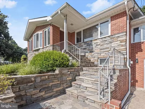 7434 Hickory Ln, Hanover, MD 21076 photo 3