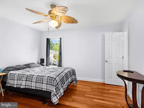 Bedroom - 1080 Broadview Dr, Annapolis, MD 21409 photo 3 of 8
