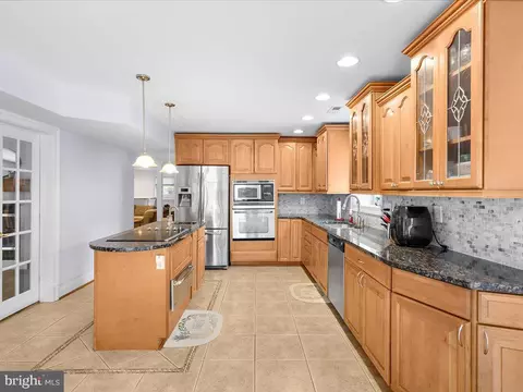 Kitchen - 1080 Broadview Dr, Annapolis, MD 21409 photo 3 of 5