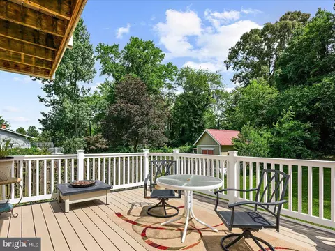 Exterior - 1080 Broadview Dr, Annapolis, MD 21409 photo 5 of 9