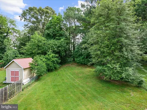 Exterior - 1080 Broadview Dr, Annapolis, MD 21409 photo 6 of 9