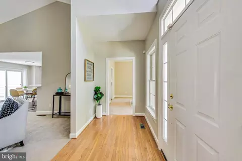 Entry Way - 1909 Cameron Ridge Rd, Hanover, MD 21076 photo 2 of 3