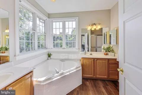 Bath - 1909 Cameron Ridge Rd, Hanover, MD 21076 photo 1 of 5