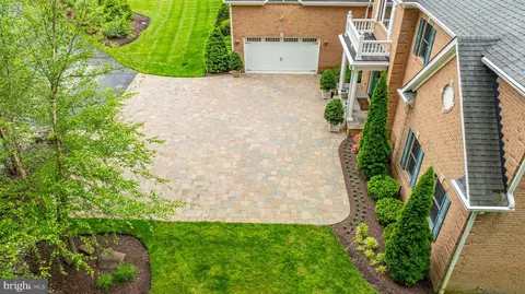 Exterior - 5708 Iron Stone Rd, Lothian, MD 20711 photo 4 of 23