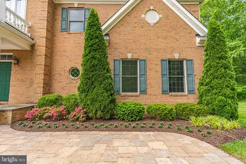 Exterior - 5708 Iron Stone Rd, Lothian, MD 20711 photo 2 of 23