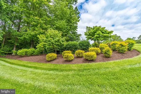 Exterior - 5708 Iron Stone Rd, Lothian, MD 20711 photo 9 of 23