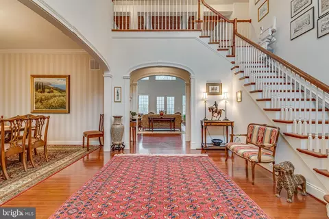 Entry Way - 5708 Iron Stone Rd, Lothian, MD 20711 photo 2 of 5