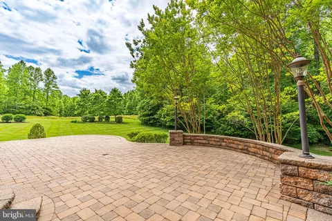 Exterior - 5708 Iron Stone Rd, Lothian, MD 20711 photo 8 of 23