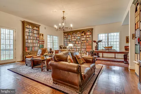 Living - 5708 Iron Stone Rd, Lothian, MD 20711 photo 8 of 11