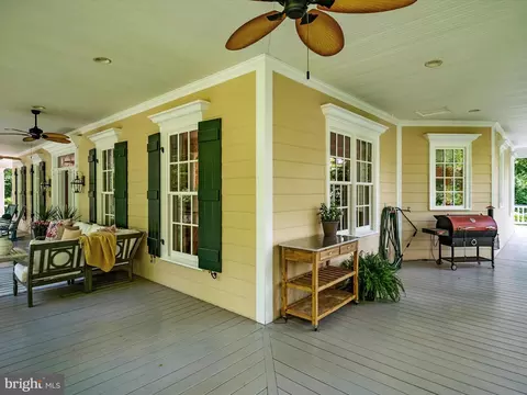Exterior - 407 Beards Dock Xing, Annapolis, MD 21403 photo 10 of 29