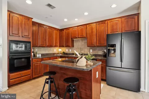 Kitchen - 82 Two Rivers Dr, Edgewater, MD 21037 photo 2 of 3