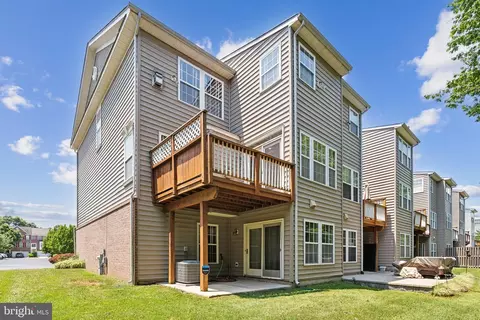 Exterior - 82 Two Rivers Dr, Edgewater, MD 21037 photo 6 of 6