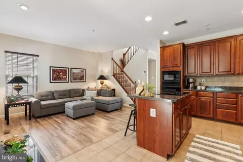 Entry Way - 82 Two Rivers Dr, Edgewater, MD 21037 photo 2 of 2