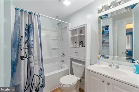 7909 Kings Bench Pl, Pasadena, MD 21122 photo 18